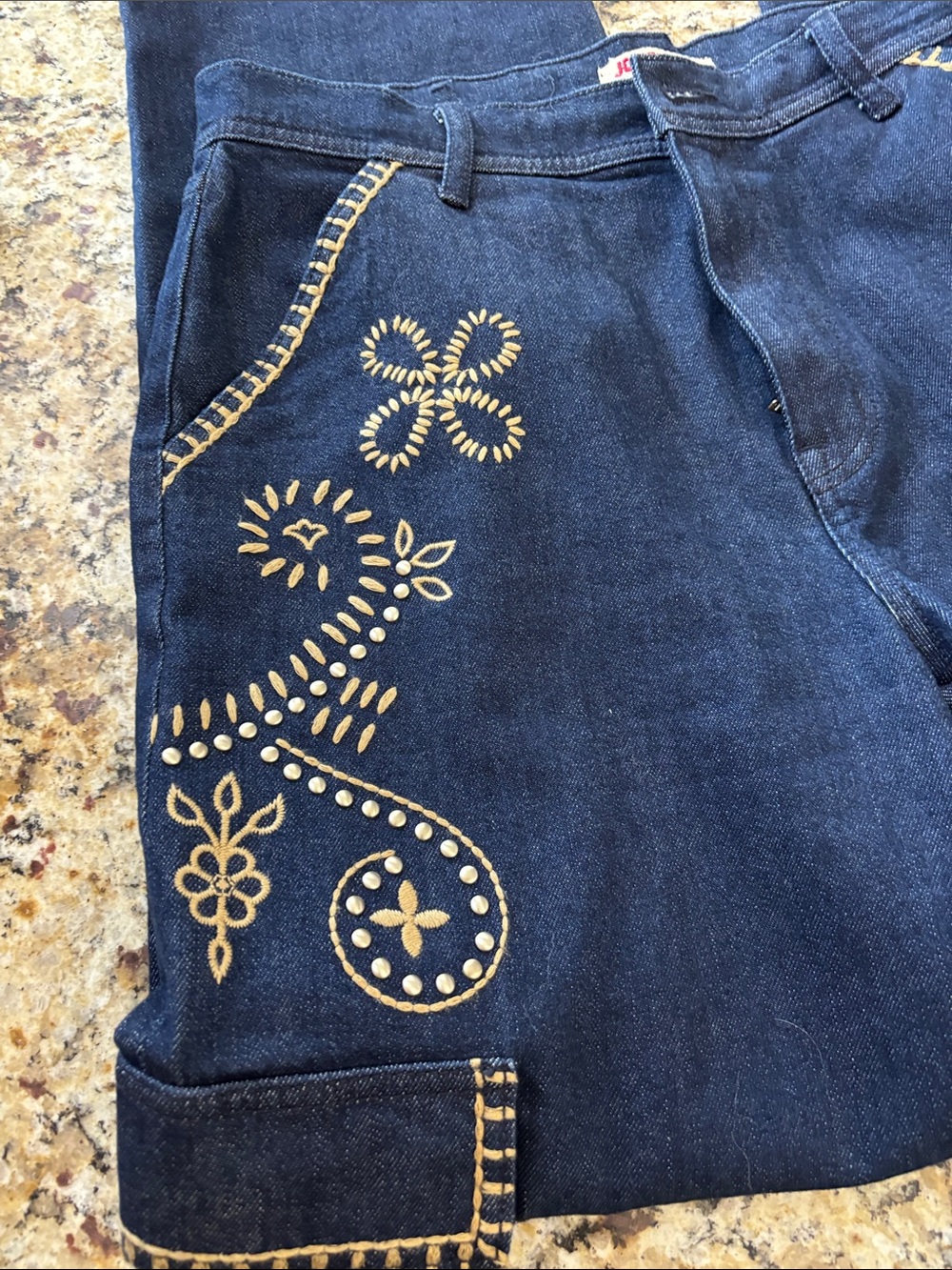 Johnny Was Navy Boot Cut Jeans with Cream Embroidery Rare - Picture 5 of 11
